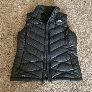North Face Women’s 550 vest